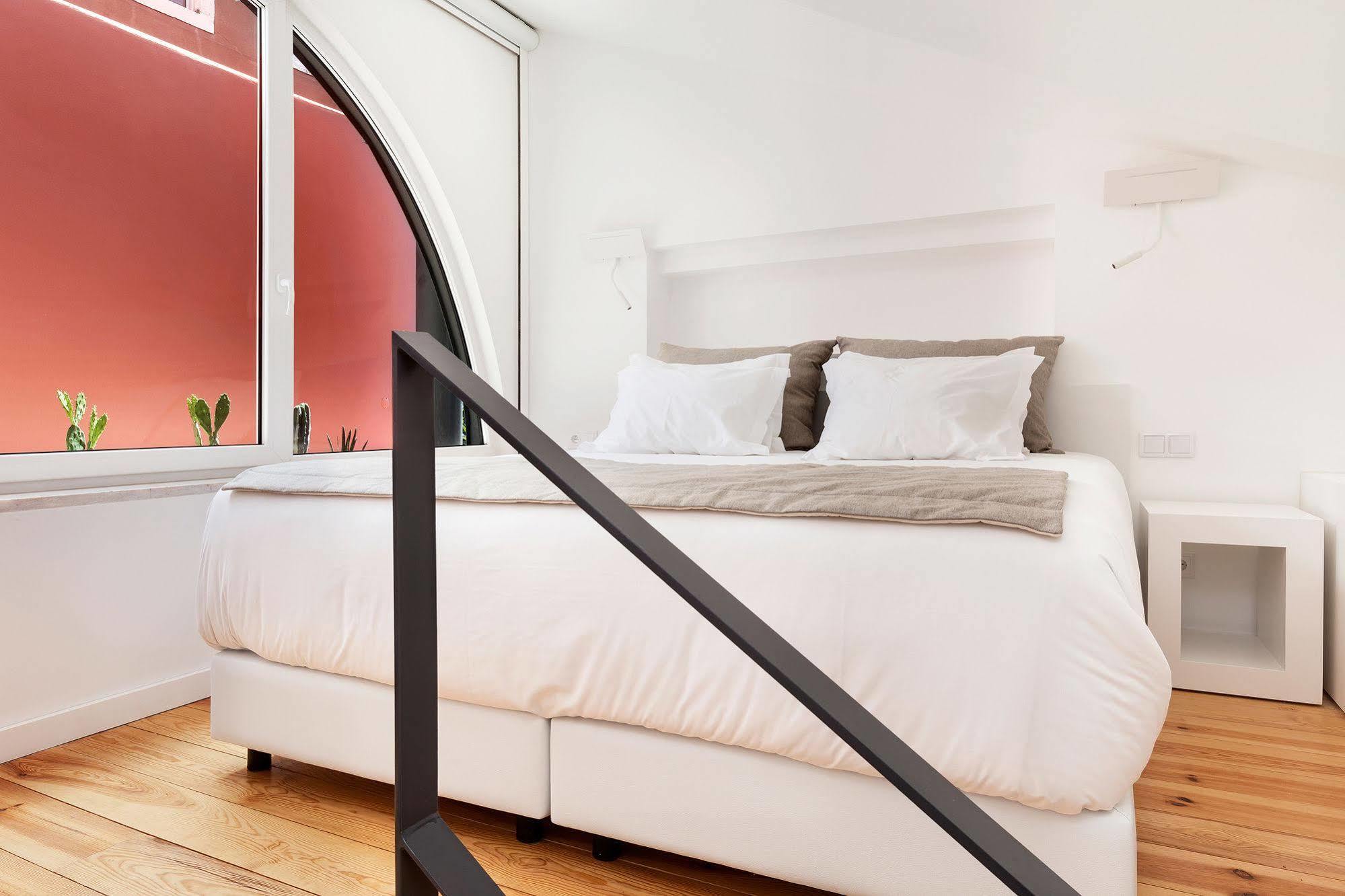 Hello Lisbon Sao Bento Boutique Apartments Zewnętrze zdjęcie